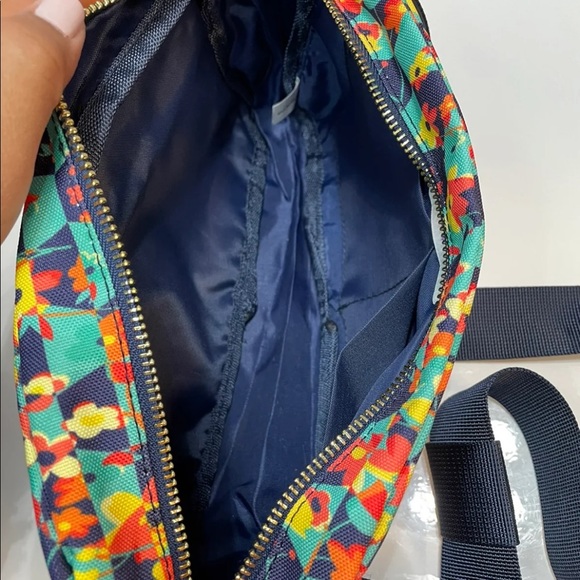 LuLaRoe Floral Fanny Pack - Picture 5 of 7